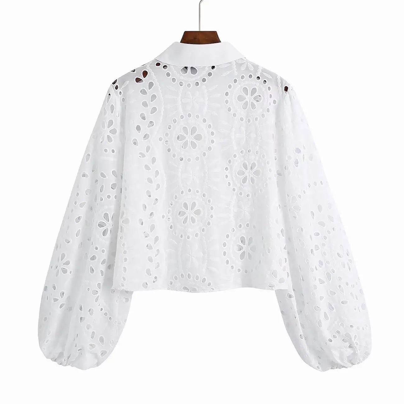 Zonnewindmode Betoverend Zomerwitte Blouse met Kantwerk en Borduurwerk