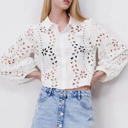 Zonnewindmode Betoverend Zomerwitte Blouse met Kantwerk en Borduurwerk
