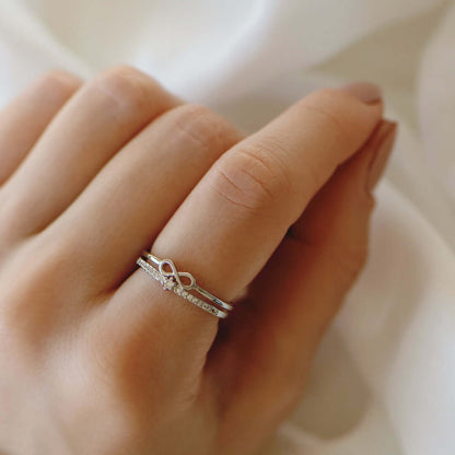 Eenvoudige Zilveren Liefdes Ring