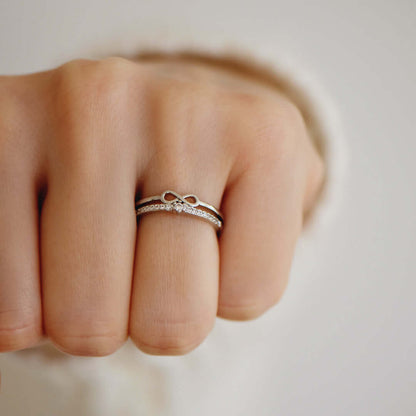 Eenvoudige Zilveren Liefdes Ring