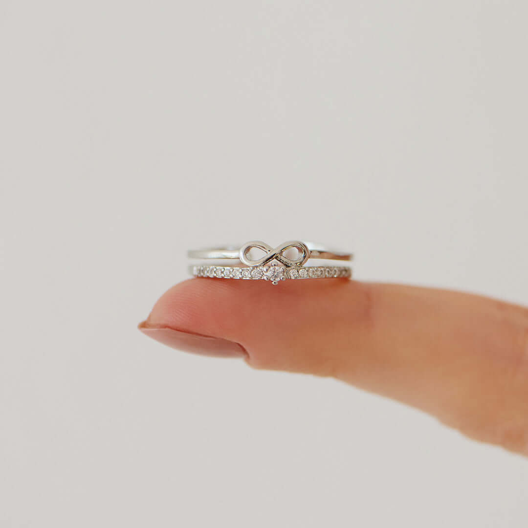 Eenvoudige Zilveren Liefdes Ring - Mode Vibes