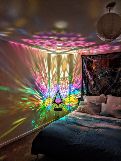 Stijlvolle Glas-in-Lood LED Tafellamp Modern Design