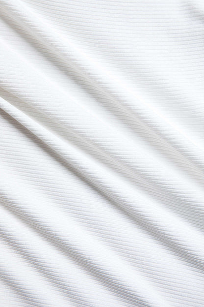 Witte Crop Top Vrouw Hoge Hals Geribbeld