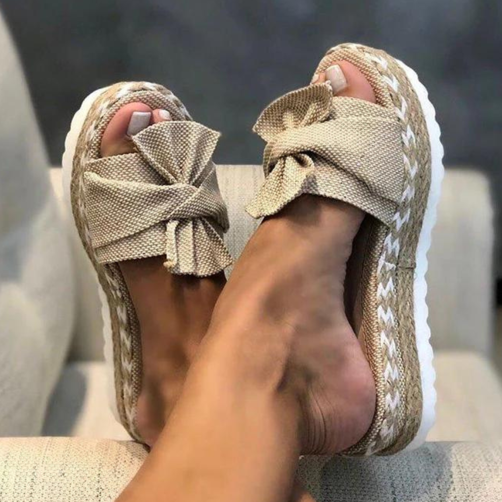Dames Zomer Sandalen met Stoere Bow Detail - Mode Vibes