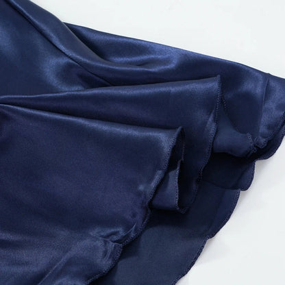 Voel je sensueel en zelfverzekerd in de LumiSilk Nightdress