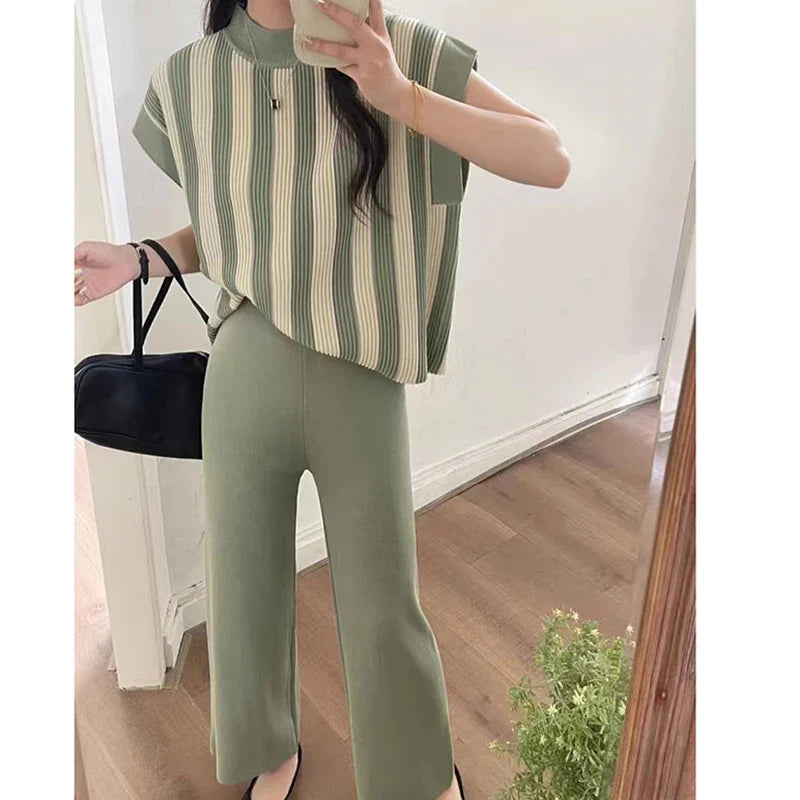 Eleganza Striped Pullover Set