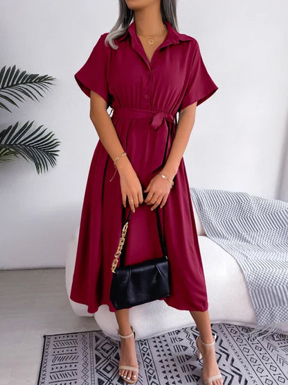 Dames Zomerjurk Met Slanke Taille En Korte Mouwen