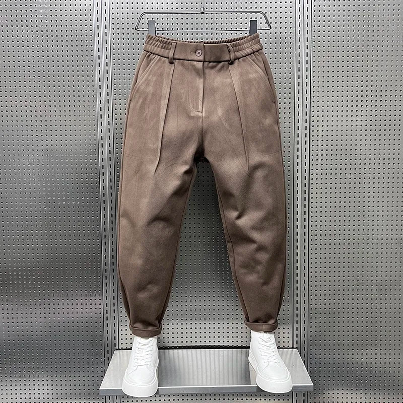 Dogukan | Flatterende en tijdloze flared broek 0
