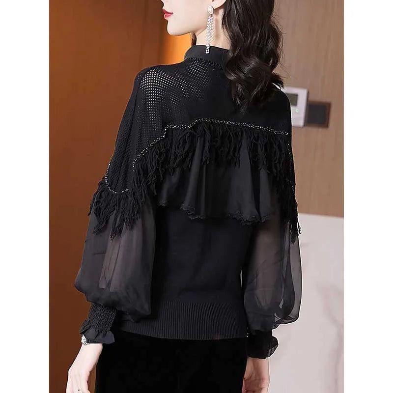 Elegante Voorjaarsblouse met Kralen en Kwastjes
