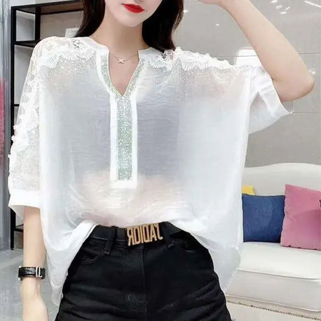 Verleidelijke Kant Blouse met Diamantdetails