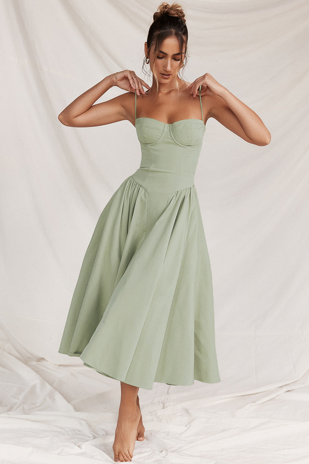 Elena | Abito midi elegante e versatile 0