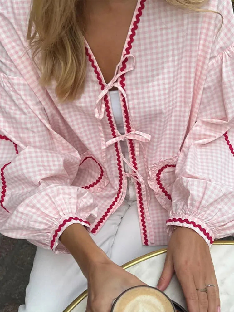 Flora Liefelijke Blouse voor Charmante Stijl