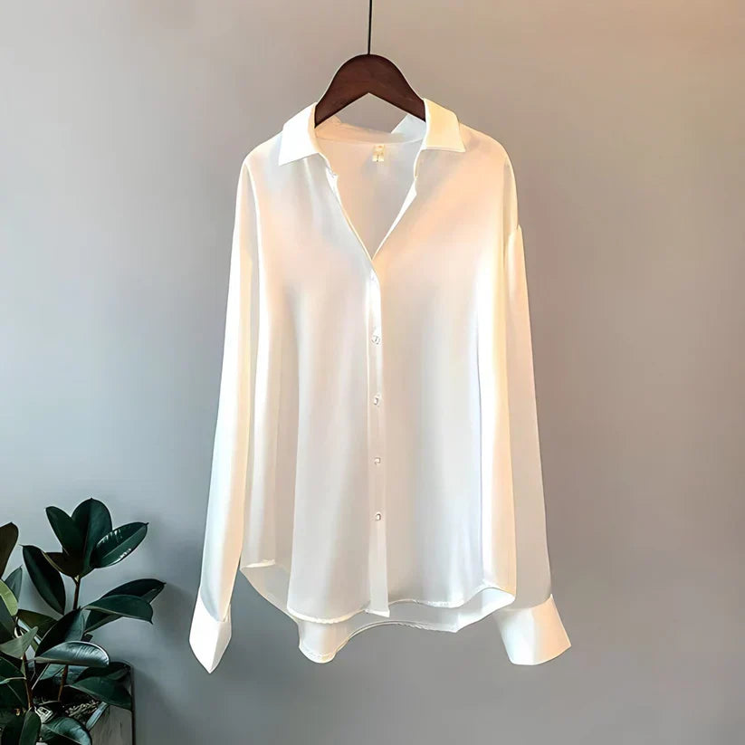 Damesblouse van Zijde – Losse Pasvorm met Knoopsluiting en Klassieke Kraag