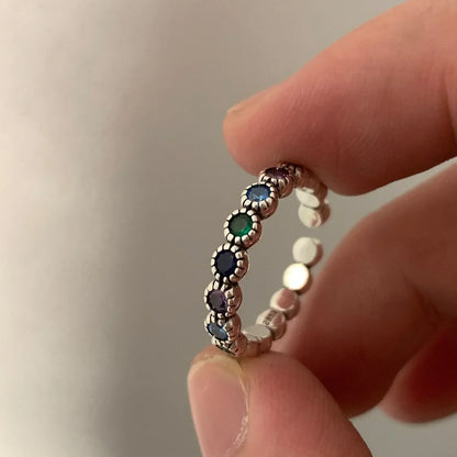 Zilveren Bloemen Ring met Unieke Steen Details