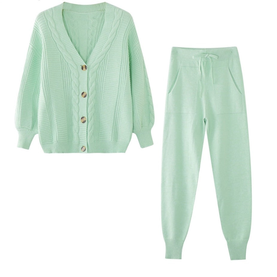 Warme Gebreide Set: Vest en Broek voor Vrouw