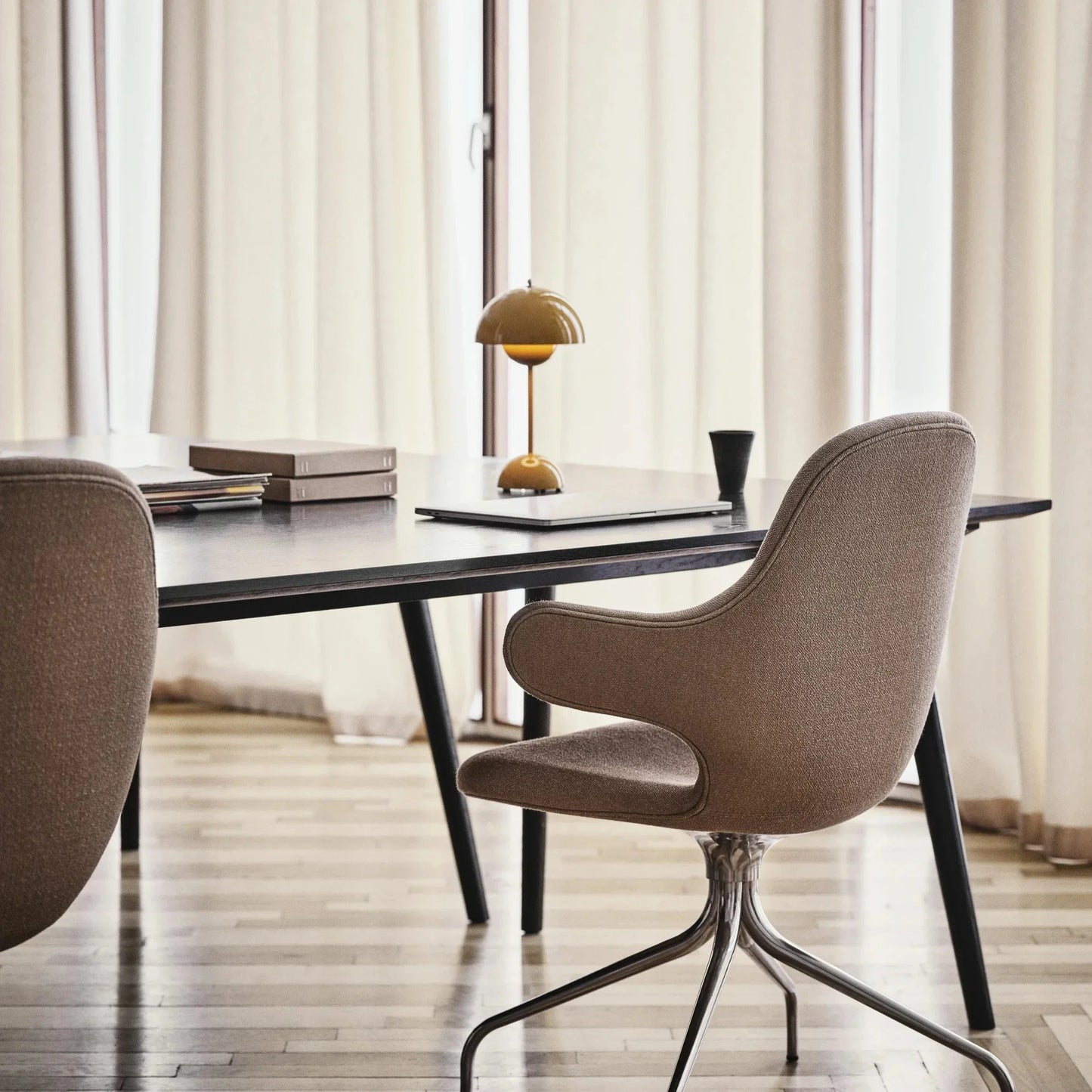 Halvora | Tafellamp Verstelbaar | Modern Design