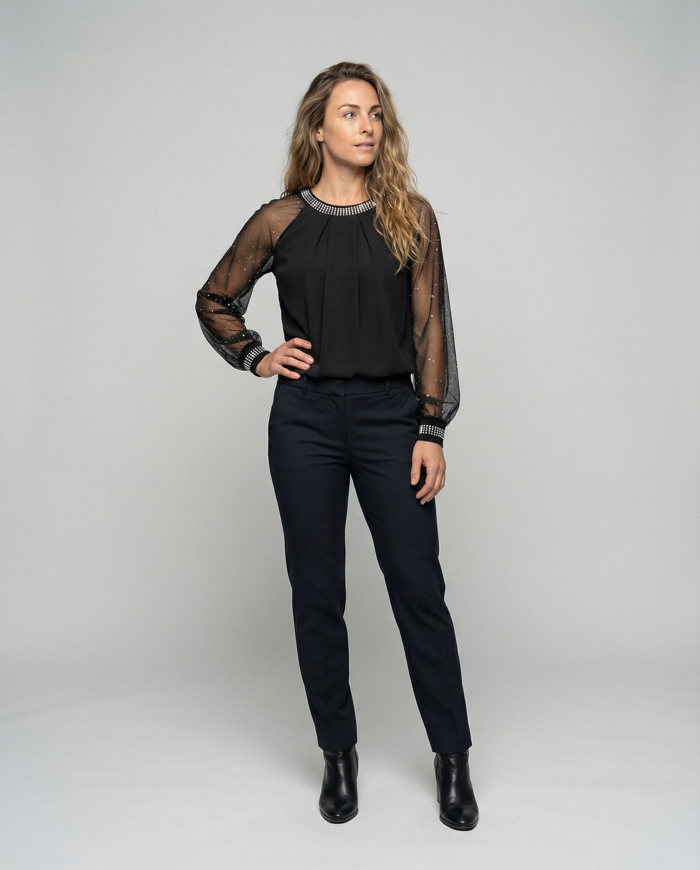 Heidi | Elegante Top Donna con Maniche Trasparenti e Paillettes, Perfetto per Ogni Occasione 0