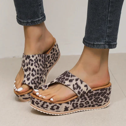 Celeste Trendy Strand Slippers