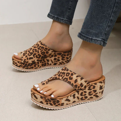 Celeste Trendy Strand Slippers