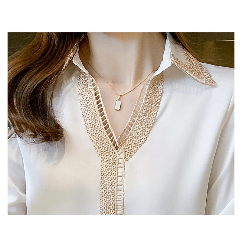 Herfst Elegantie: Witte Chiffon Blouse met Lange Mouwen