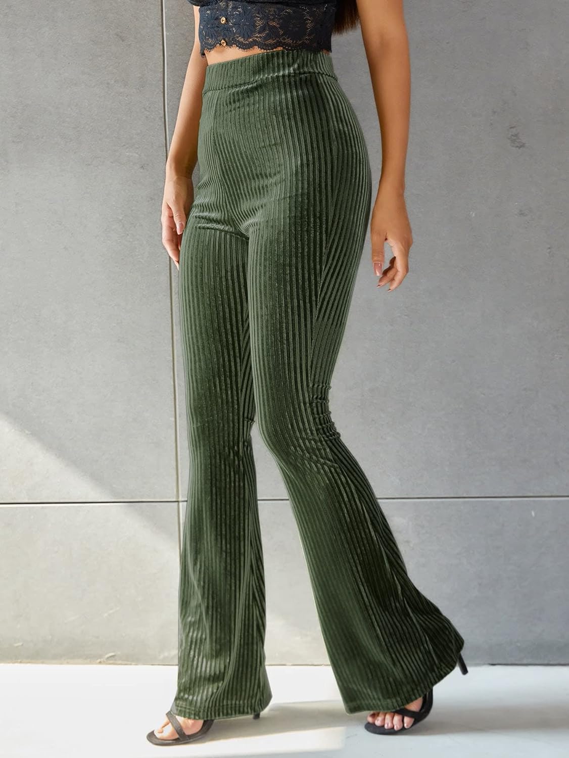 Lorena | Dames Hoge Taille Flared Corduroy Broek | Groen