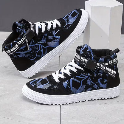 Hoge sneakers met grafisch patroon en vetersluiting