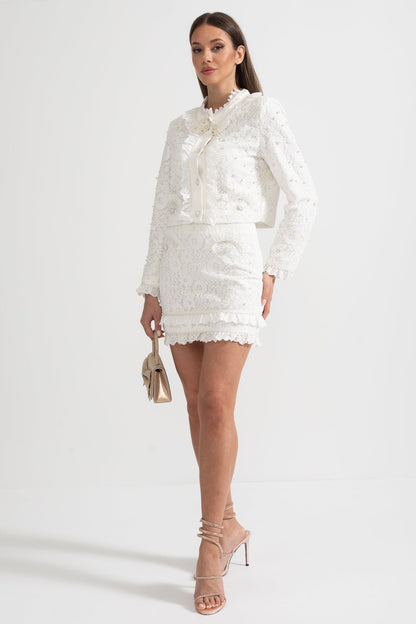 Elegant Tweedelig Ensemble met Parelversieringen – Wit