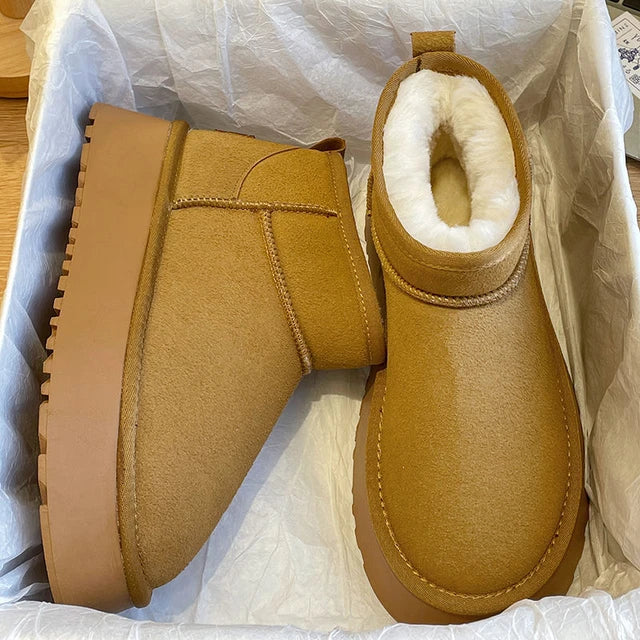 Trendy en Warm: Mini-Plateau Laarzen van TrendWarm