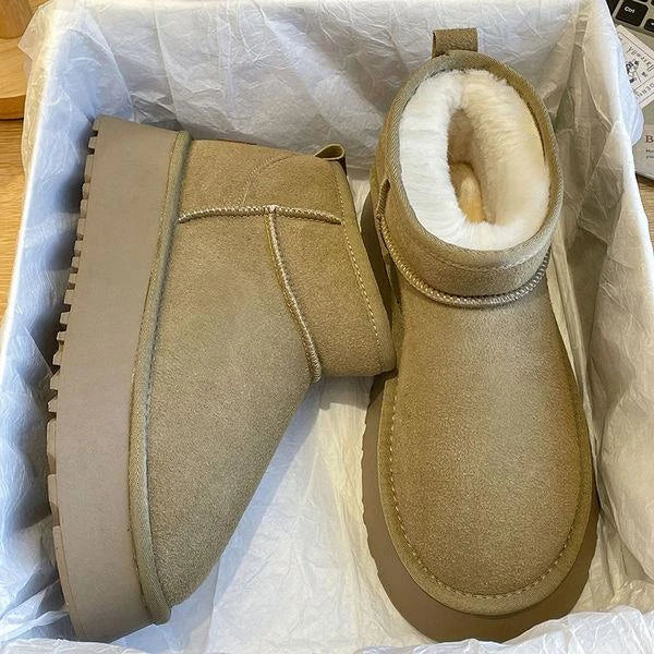 Trendy en Warm: Mini-Plateau Laarzen van TrendWarm