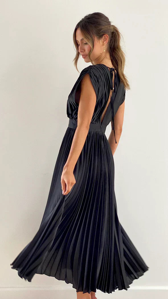 Elegante Jurk voor Vrouw met Klassieke Stijl