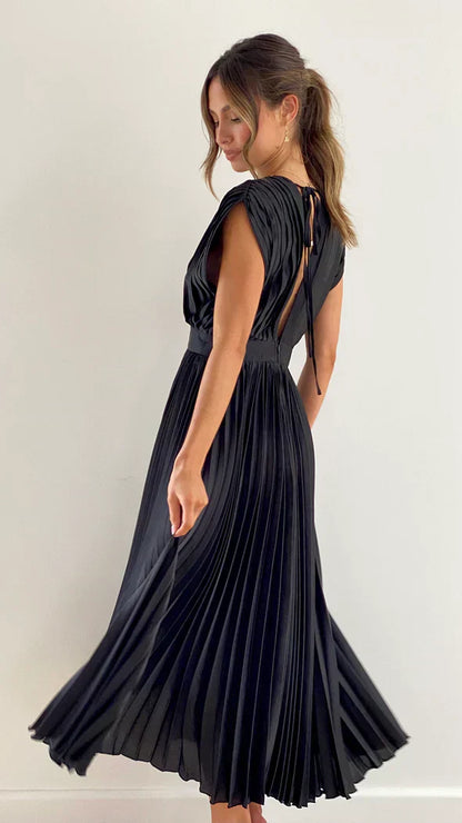 Elegante Jurk voor Vrouw met Klassieke Stijl