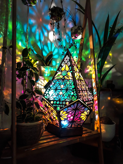 Stijlvolle Glas-in-Lood LED Tafellamp Modern Design - Mode Vibes