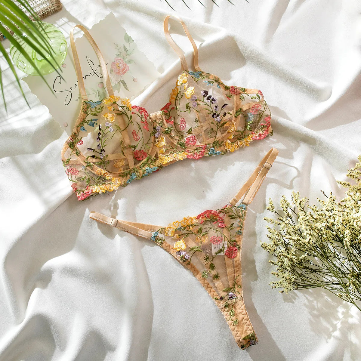 Kantige Lingerie Set Tweedelig met Borduurwerk