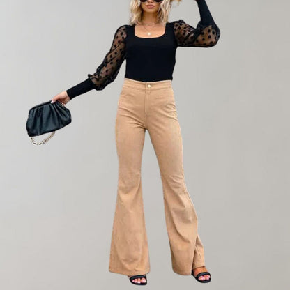 Giorgia | Pantaloni svasati di velluto a coste alla moda