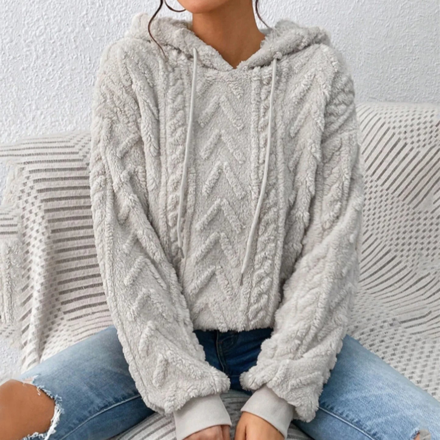 Alena | Comodo maglione con cappuccio