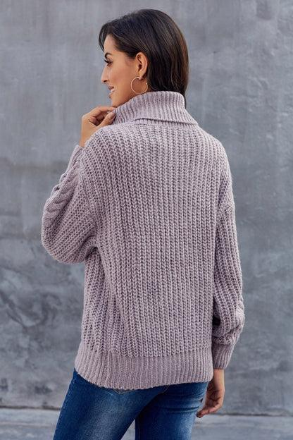 Laura | Maglione a collo alto in maglia grossa a trecce