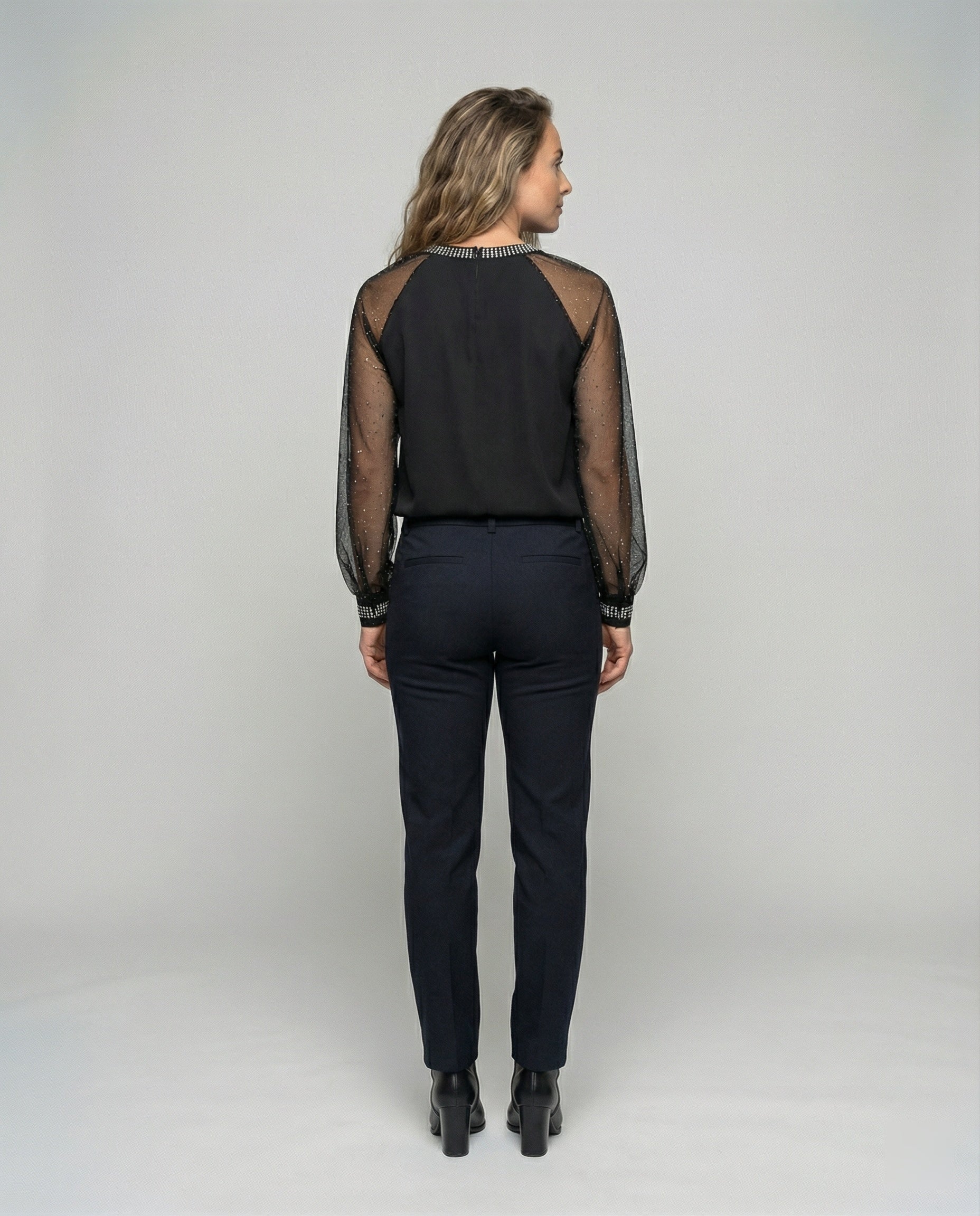 Livia | Elegante Pailletten Top Dames met Transparante Mouwen 3