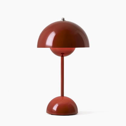 LumenShine LED Tafellamp in een verfijnde rode afwerking, perfect voor een modern interieur. Deze energiezuinige lamp combineert elegantie en functionaliteit, ideaal voor sfeerverlichting in woon- of werkruimtes.