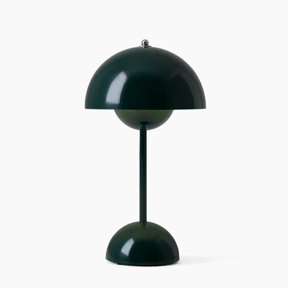 LumenShine LED Tafellamp in een elegante donkergroene kleur, perfect voor moderne interieurs. Deze energiezuinige lamp combineert stijl en functionaliteit, ideaal voor zowel werkplekken als sfeervolle woonruimtes.