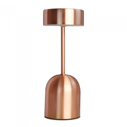 Lumeon LED-lamp met een koperkleurige afwerking, modern en strak design dat past bij diverse interieurs. De energiezuinige lamp biedt warm licht en is ideaal voor bureaus, nachtkastjes of woonkamers. Voeg een stijlvolle en functionele touch toe aan je ruimte met deze elegante verlichting.