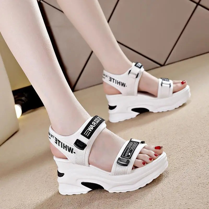 Luxe Zomersandalen met Sleehak voor Vrouwen
