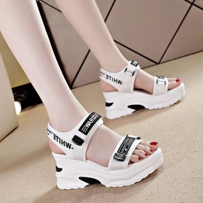 Luxe Zomersandalen met Sleehak voor Vrouwen