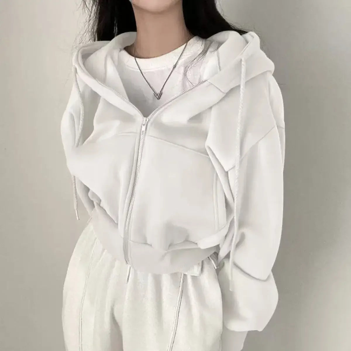 Mariam | Felpa con cappuccio Winter Chic