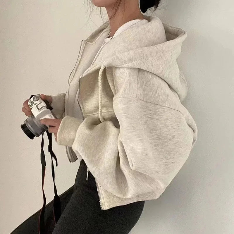 Mariam | Felpa con cappuccio Winter Chic