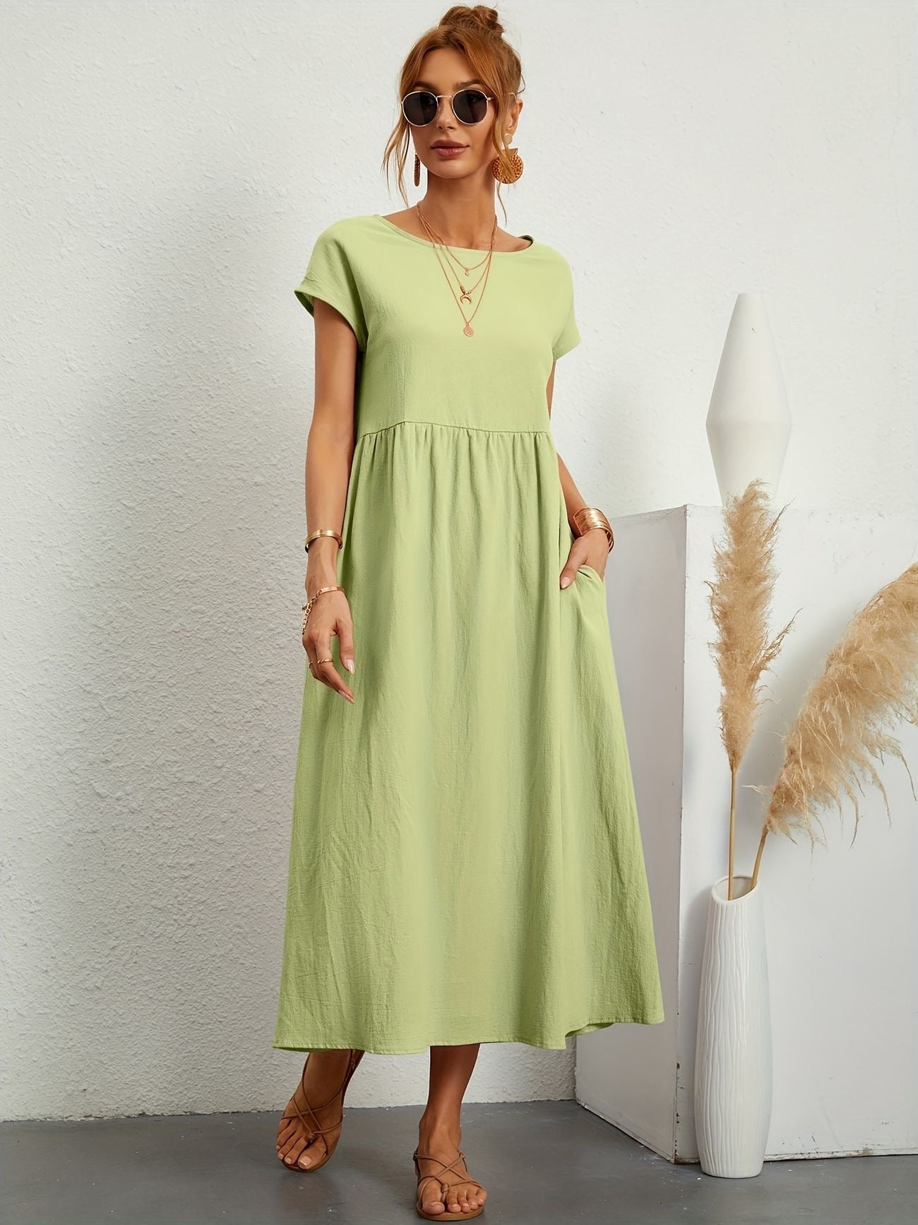 Camille - Pyöreäkauluksinen mekko - Naisten - Elegantti