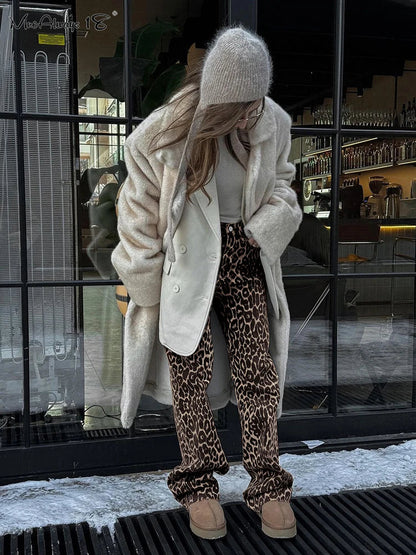 WildChique Leopard Print Wijde Pijpen Broek