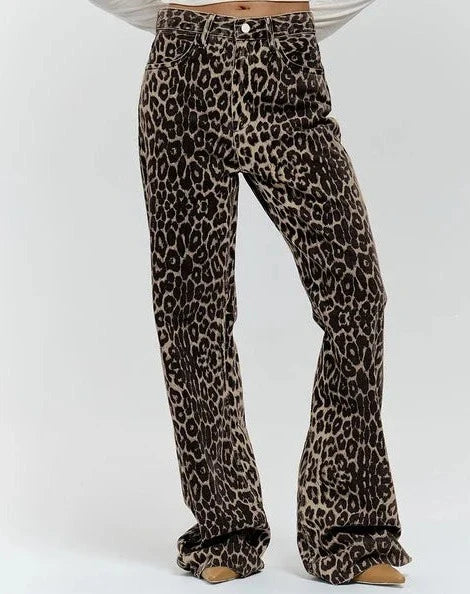 WildChique Leopard Print Wijde Pijpen Broek