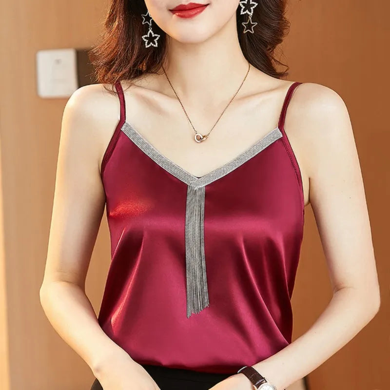ZaraChic V-Hals Blouse met Kwastjes - Zomercollectie 2024