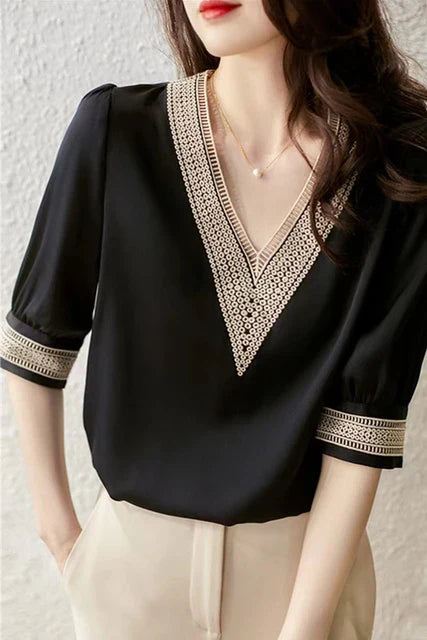 Zwart Chiffon Shirt met Geborduurde Zijden Details - Zomer Chic