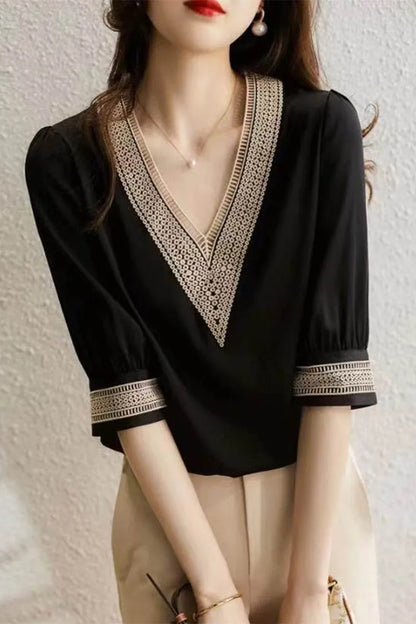Zwart Chiffon Shirt met Geborduurde Zijden Details - Zomer Chic